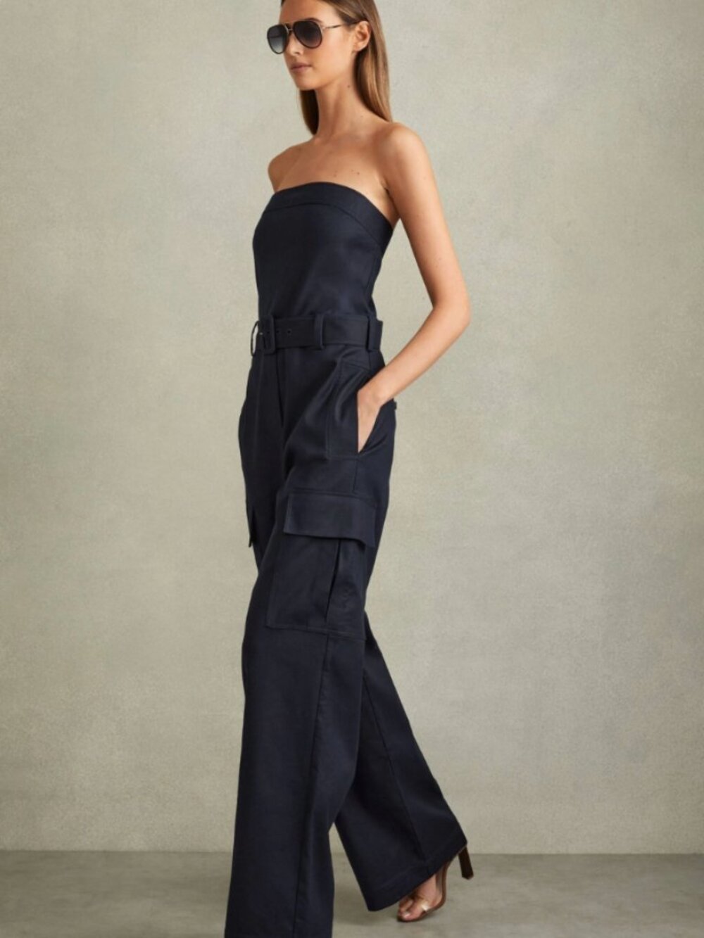 REISS Navy Lois Bandeau Belted Wide Leg Jumpsuit Size US 4 / UK 8 - Picture 4 of 16